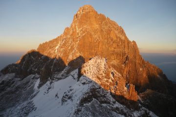 7 days Mount kenya Sirimon - Chogoria route