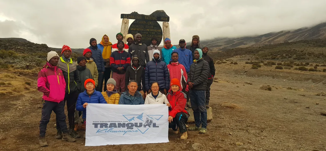 9 days Northern Circuit Route