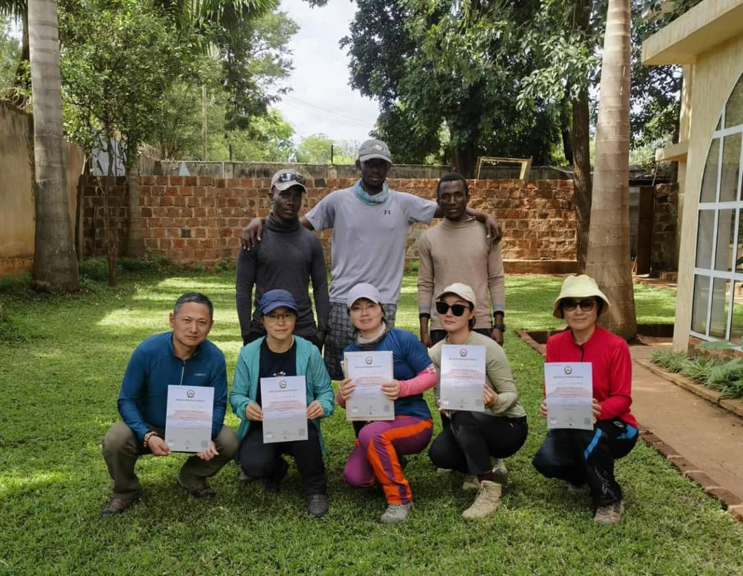 Kilimanjaro certificate display awarded