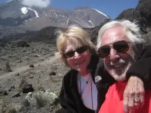 At 90 years old, Art Ulene becomes the oldest person to summit Kilimanjaro