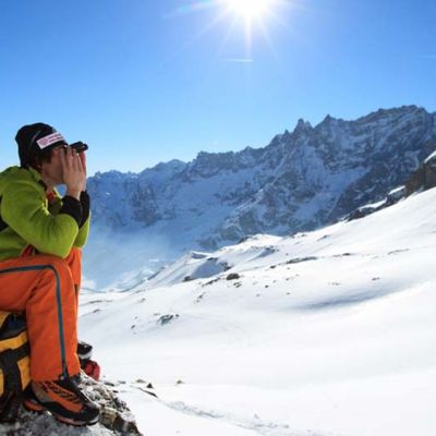 What is the recommended duffel bag to choose for climbing Kilimanjaro?