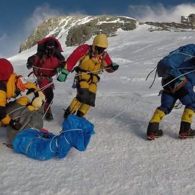 Retrieving bodies from Mount Everest, the process and costs