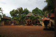 Chanya Lodge