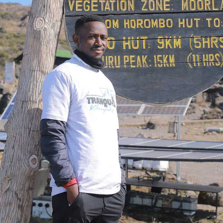 Hamis Bakari Mountain Guide