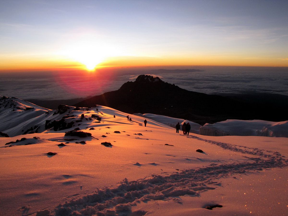 mount kilimanjaro sunrise