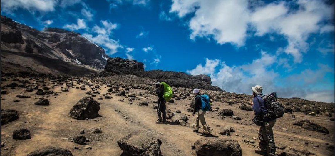 tipping mount kilimanjaro porters and guides