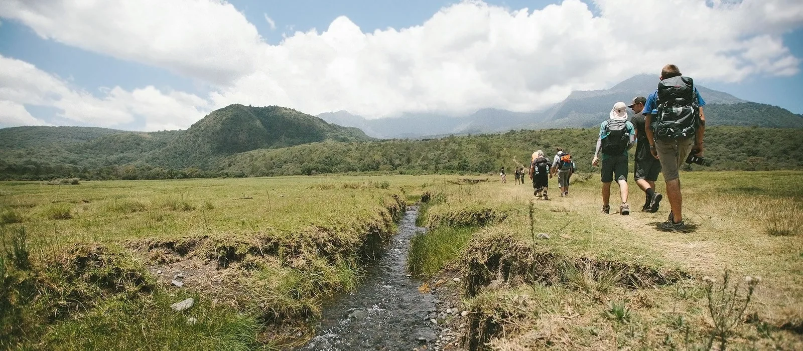 Mount Meru crowds