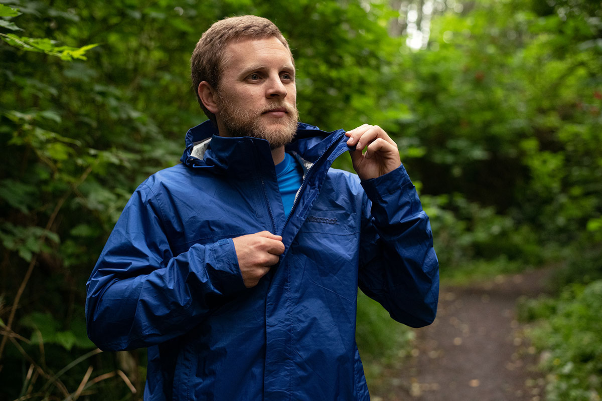 Marmot essential rain jacket discount