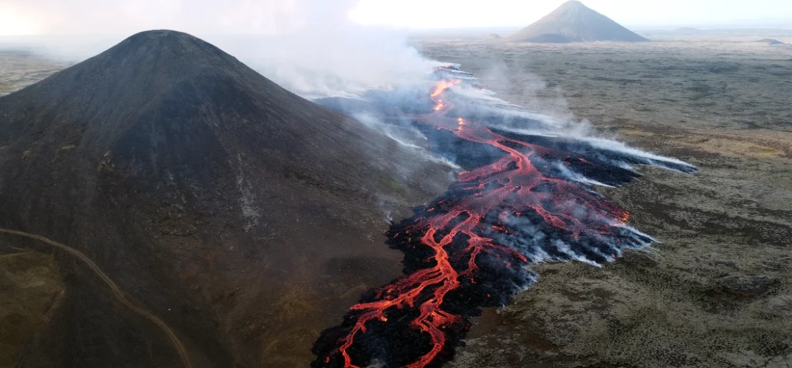 Volcano erupts in iceland